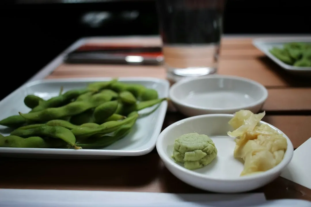 Edamame – junge Sojabohnen, aus deren getrockneter Form Sojamilch entsteht